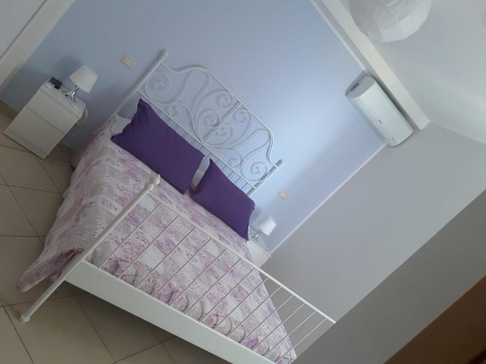 Iriss Bed and Breakfast Taormina Buitenkant foto
