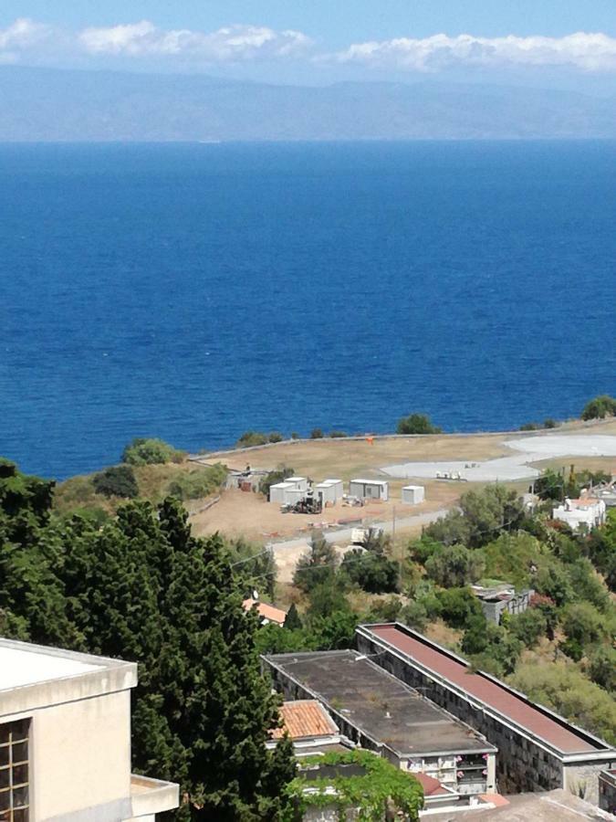 Iriss Bed and Breakfast Taormina Buitenkant foto