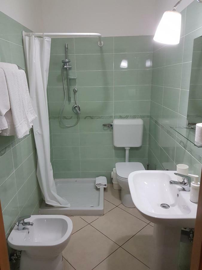 Iriss Bed and Breakfast Taormina Buitenkant foto