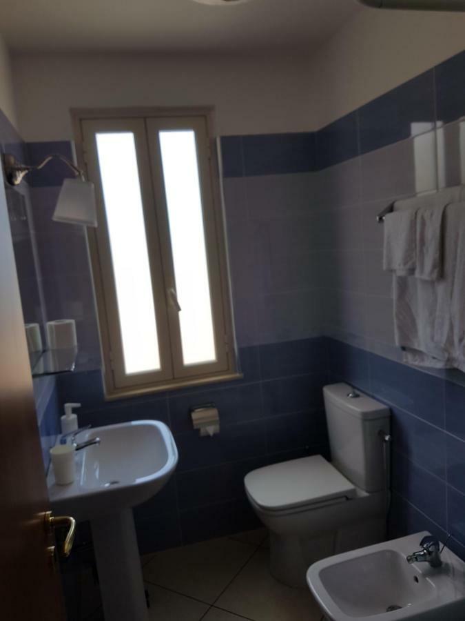 Iriss Bed and Breakfast Taormina Buitenkant foto