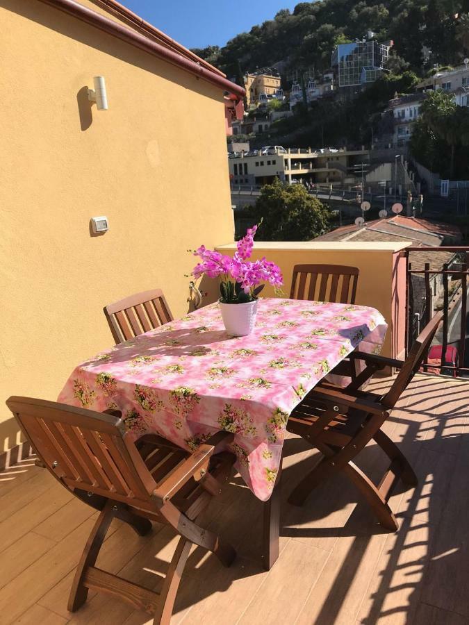 Iriss Bed and Breakfast Taormina Buitenkant foto